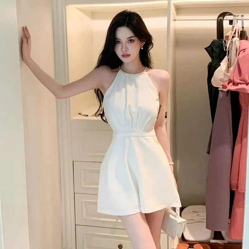 Summer Light Clothing - クールな白人女性用ショートパンツ オフィス ライト バケーション outfits 2025