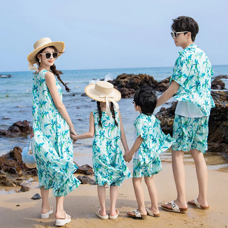 家族のためのマッチングバケーションウェアセット,ビーチウェア - Summer Clothing Resort のレビューと価格