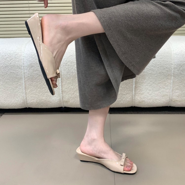 2026 新ポルカドットウェッジヒール女性スリッパファッショ - Summer Light Clothing のレビューと価格
