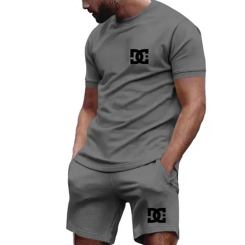 夏の新作メンズ半袖Tシャツと通気性のあるショートパンツのツー - Summer Clothing Types のレビューと価格