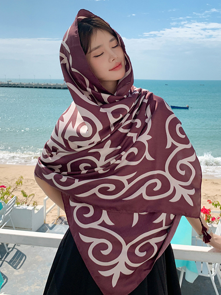 女性の自由奔放に生きるプリントシルクスカーフ、ビーチラップシ - Sarong Pareo Wrap のレビューと価格